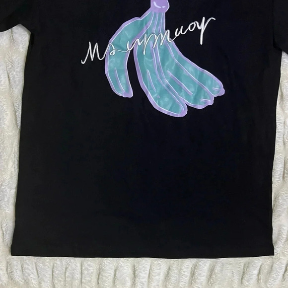 NWT MACYMCCOY Men’s Blue Banana Print Black T-Shirt - Picture 6 of 13